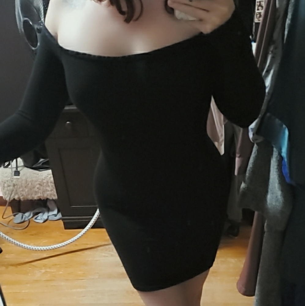 🌸Off-the-Shoulder Dress🌸